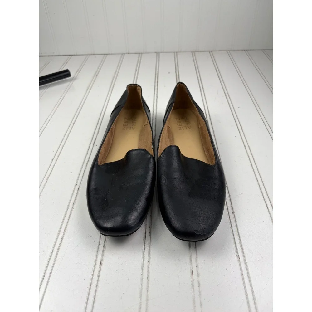 Naturalizer Emiline Black Leather Slip On Tumbled Leather Loafers Women's Size 8